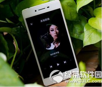 ����a8��oppo r7plus�ĸ��� oppo r7plus������galaxy a8�Ա�1