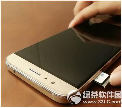 ��Ϊg7plus��ôװsim�� ��Ϊg7plus��װsim���̳�8