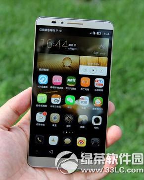 ��Ϊ��ҫ7����Ϊp8����Ϊmate7�ĸ��� ���߶Ա�����3